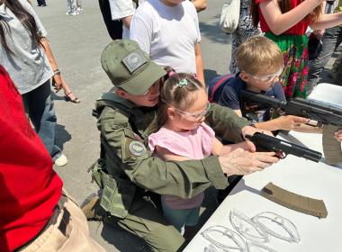 Десятки мероприятий, тысячи участников: курсанты Центра «ВОИН» по всей России отметили День молодёжи