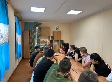 Инструкторы пообщались с бурятскими курсантами в формате «Легенды ВОИНа. Истории»