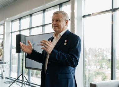 Курсанты Центра «ВОИН» встретились с Героем России Анатолием Сафроновым