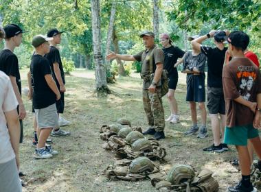 Центра «ВОИН» провел серию мастер-классов для воспитанников лагеря «Олимп»
