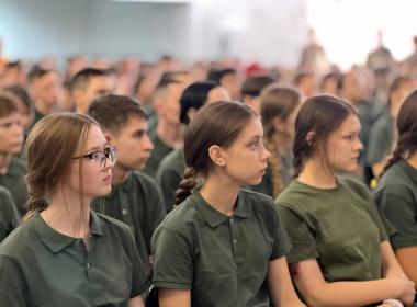 Анна Янц в гостях у «Время юных героев»