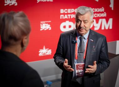 Виктор Водолацкий поделился успешными практиками Центра «ВОИН» с участниками Всероссийского патриотического форума