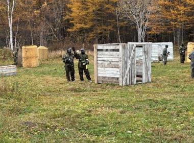 Курсанты Центра «ВОИН» на Сахалине победили в пейнтболе